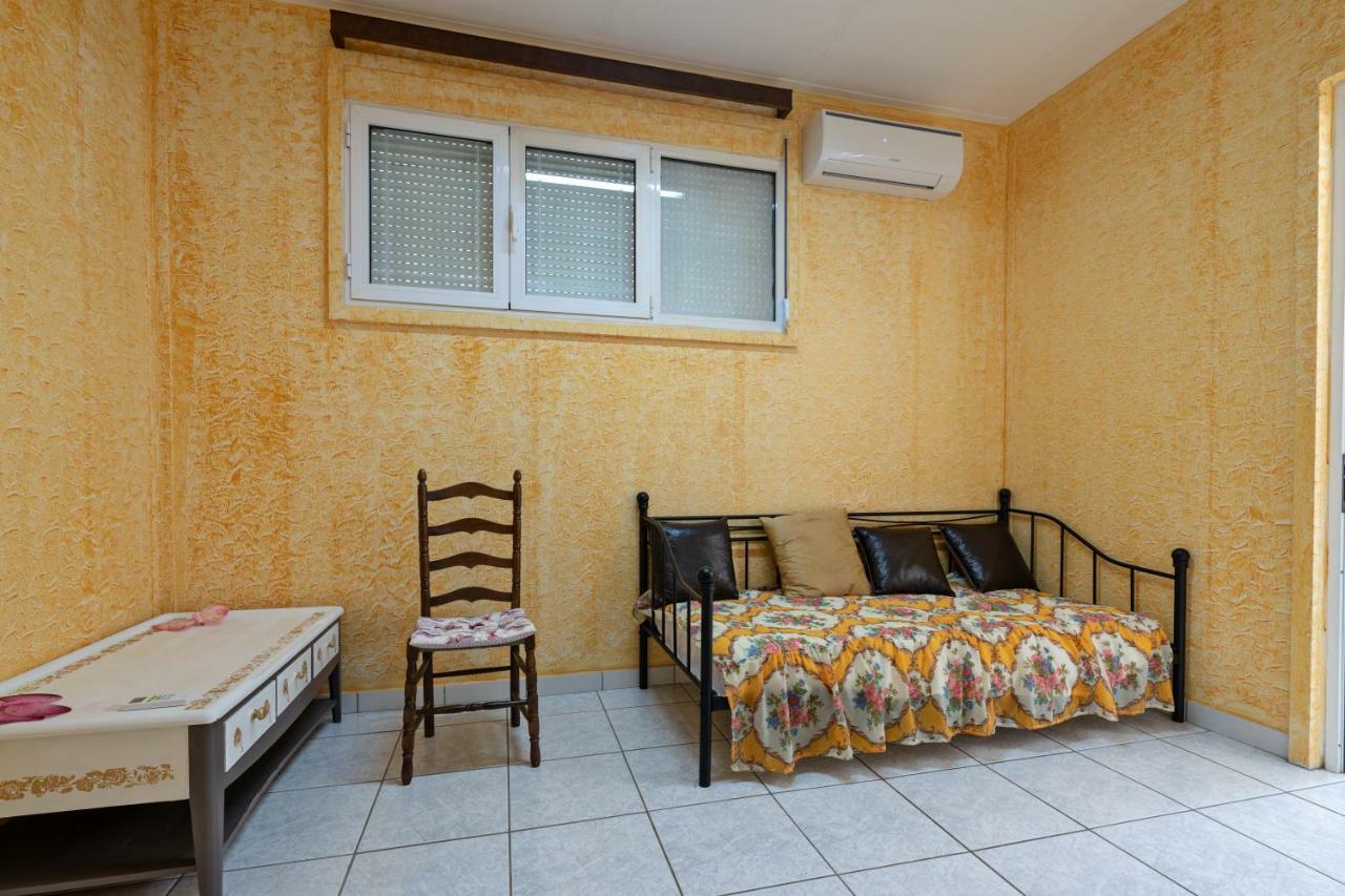 Garden Apartment Ретимно Екстериор снимка